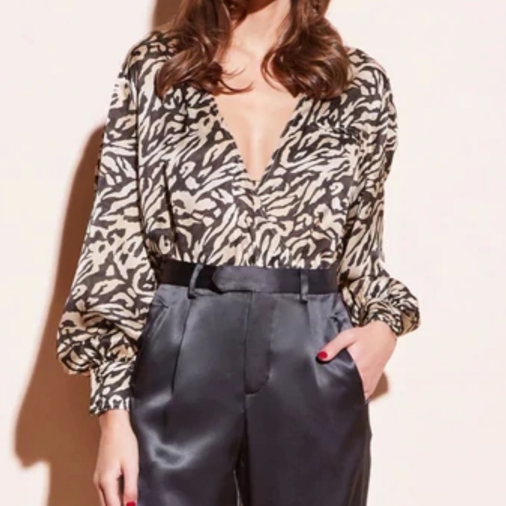 NWT Fleur du Mal Black Tiger-print Silk-chiffon Wrap Blouse Animal Print Sz XS
